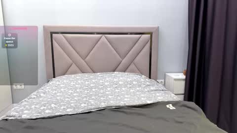 Snapshot of cwenecollins chatting on March 4, 7:47 am Akemi online show from March 4, 7:47 am