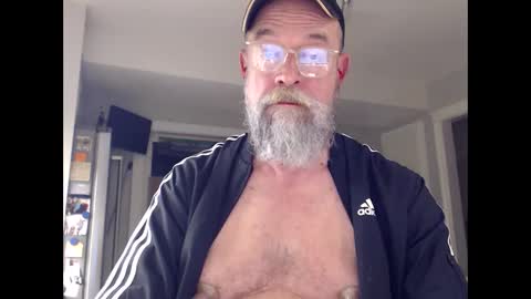 cxcdn online show from December 3, 1:08 am