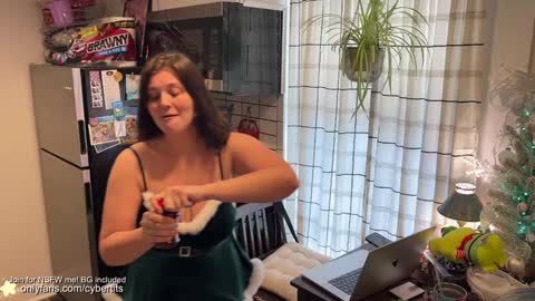 Snapshot of cyber_tits chatting on December 26, 6:43 pm Katiya FREE OF online show from December 26, 6:43 pm