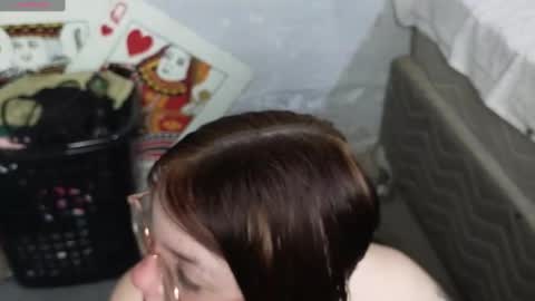 Lu online show from December 4, 9:35 pm