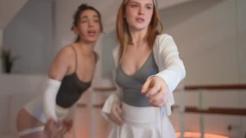 EMILY online show from December 4, 2:48 pm