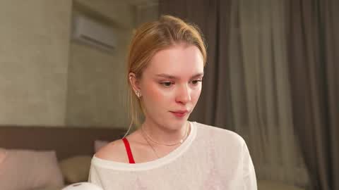 EMILY online show from October 7, 3:42 pm