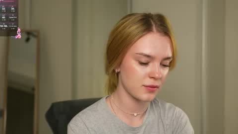 EMILY online show from November 22, 4:50 pm