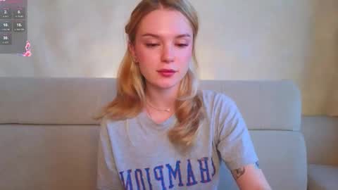 EMILY online show from December 20, 1:40 pm