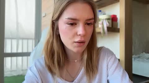 Snapshot of cyberl0ve_ chatting on April 25, 2:14 pm Im Emi streaming with my friend Reyna today online show from April 25, 2:14 pm