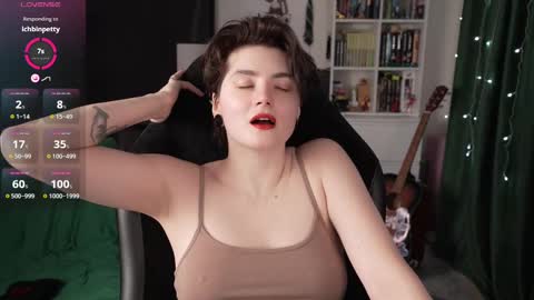 Helen Blossom online show from March 3, 8:21 pm