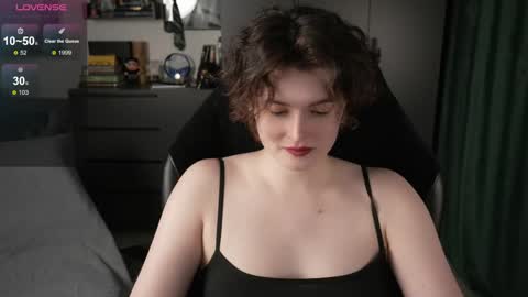 Snapshot of cybersamuraii chatting on May 6, 8:03 pm Helen Blossom online show from May 6, 8:03 pm