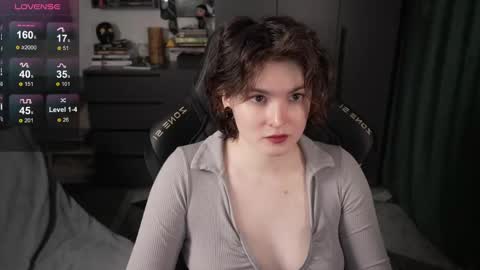 Snapshot of cybersamuraii chatting on May 24, 1:49 pm Helen Blossom online show from May 24, 1:49 pm