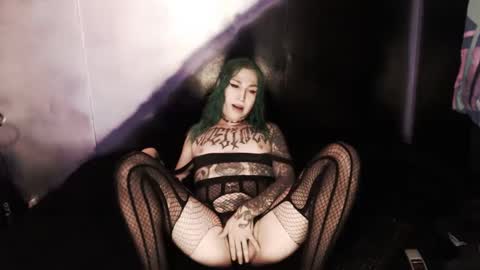 Nikki online show from March 6, 11:09 pm