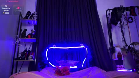 Lily Goddess online show from December 19, 2:23 am