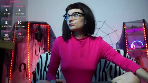 Lily Goddess online show from November 10, 11:31 am