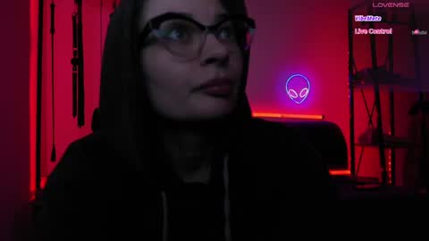 Snapshot of cyberxgoddess_ chatting on April 25, 9:34 pm Lily Goddess online show from April 25, 9:34 pm