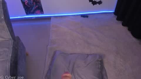  cyber zoe   online show from November 10, 5:34 pm