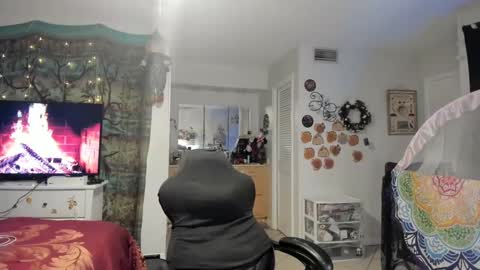 Cynpai online show from December 5, 4:20 am