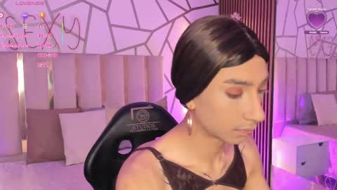 cyrus_tay online show from April 5, 11:40 am