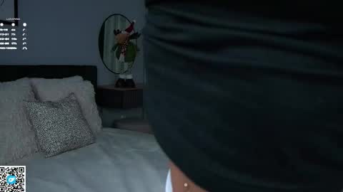 Isabella online show from February 8, 1:09 am