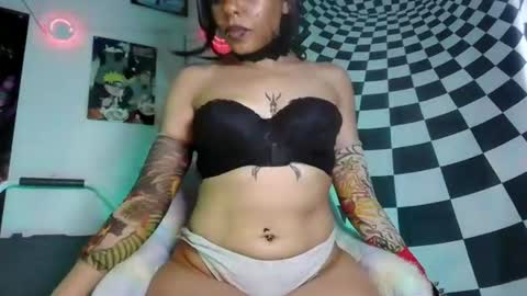 nerdyhotgoth online show from July 15, 8:36 pm