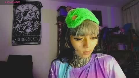 d3m0ny0_0 online show from March 30, 11:39 pm