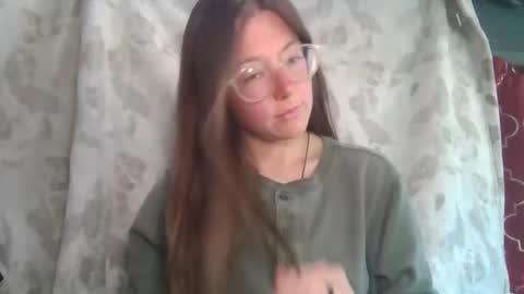 d3sert_moon online show from May 18, 11:21 pm