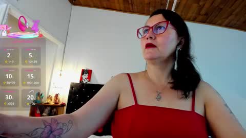 Mia  online show from November 9, 12:25 pm