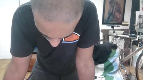 Snapshot of d_w_londonboy chatting on December 17, 10:54 pm d w londonboy online show from December 17, 10:54 pm