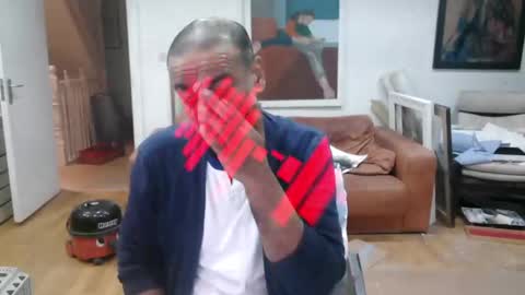 Snapshot of d_w_londonboy chatting on December 23, 8:14 pm d w londonboy online show from December 23, 8:14 pm