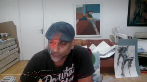 Snapshot of d_w_londonboy chatting on December 24, 5:13 pm d w londonboy online show from December 24, 5:13 pm