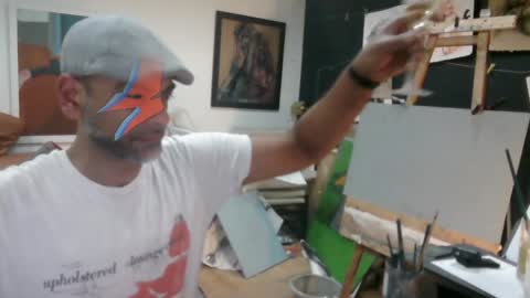 Snapshot of d_w_londonboy chatting on January 1, 12:53 am d w londonboy online show from January 1, 12:53 am