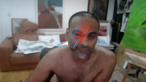 Snapshot of d_w_londonboy chatting on January 4, 4:44 am d w londonboy online show from January 4, 4:44 am