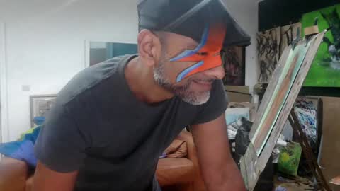 Snapshot of d_w_londonboy chatting on January 19, 7:36 am d w londonboy online show from January 19, 7:36 am