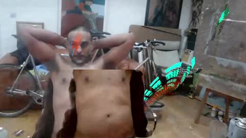 Snapshot of d_w_londonboy chatting on January 25, 6:12 am d w londonboy online show from January 25, 6:12 am