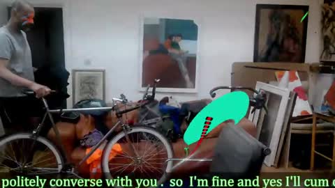 Snapshot of d_w_londonboy chatting on February 14, 7:28 am d w londonboy online show from February 14, 7:28 am