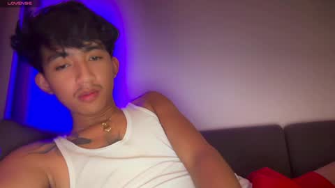   online show from December 8, 7:43 pm