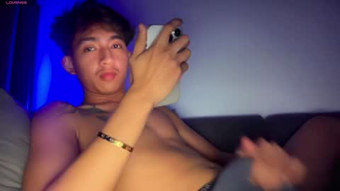   online show from January 2, 7:29 pm