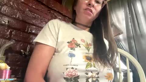 dabqueen_1994 online show from June 7, 9:07 pm