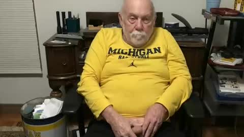 Snapshot of dack47 chatting on February 23, 4:50 am dack47 online show from February 23, 4:50 am