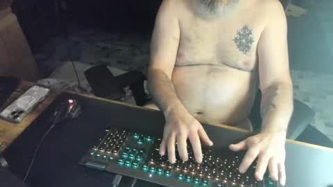 Snapshot of dadbodfatrod chatting on December 2, 11:56 pm Daddy online show from December 2, 11:56 pm