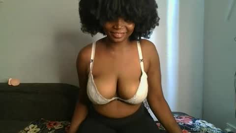 Snapshot of daddies_toy1 chatting on September 14, 12:04 pm daddyiestoy online show from September 14, 12:04 pm