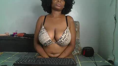 Snapshot of daddies_toy1 chatting on September 26, 9:30 pm daddyiestoy online show from September 26, 9:30 pm