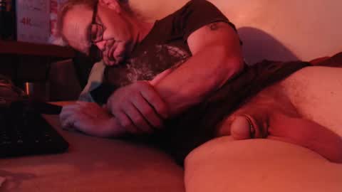 Snapshot of daddiesmonstercock chatting on September 11, 2:44 am daddiesmonstercock online show from September 11, 2:44 am