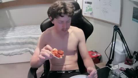 Snapshot of daddy__desires chatting on April 15, 8:43 am daddy__desires online show from April 15, 8:43 am