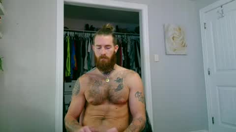 Snapshot of daddyafterdark1 chatting on June 12, 1:10 pm daddyafterdark1 online show from June 12, 1:10 pm