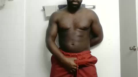 Snapshot of daddybbc52 chatting on April 26, 12:03 pm Rashaudrodz.. online show from April 26, 12:03 pm