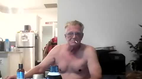 daddydave6400 online show from July 9, 12:26 am
