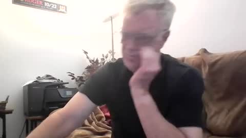 daddydave6400 online show from July 11, 9:56 am