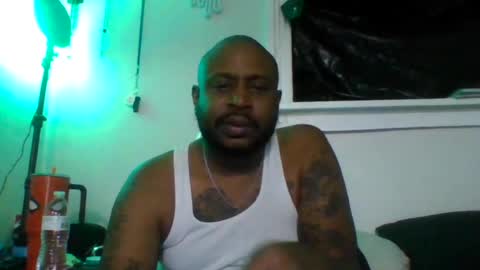 Snapshot of daddydickxm chatting on July 19, 5:33 am daddydickxm online show from July 19, 5:33 am