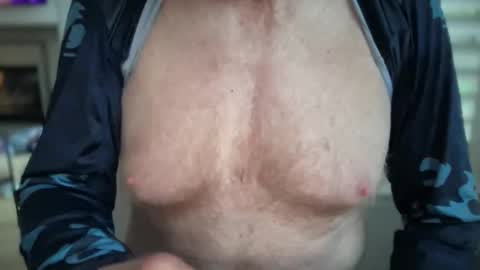 Snapshot of daddyfuckcuk chatting on November 1, 2:19 pm daddyfuckcuk online show from November 1, 2:19 pm