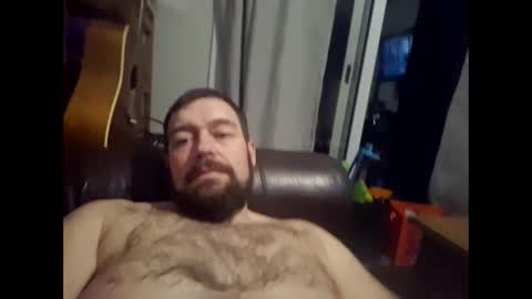 Snapshot of daddyj1983 chatting on April 16, 3:51 am daddyj1983 online show from April 16, 3:51 am