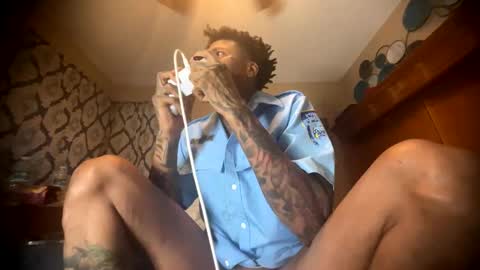 Snapshot of daddyjanimal chatting on April 22, 7:26 pm sexy tatted king bbc online show from April 22, 7:26 pm