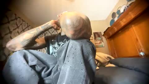 Snapshot of daddyjanimal chatting on April 28, 2:49 am sexy tatted king bbc online show from April 28, 2:49 am
